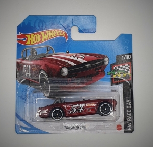 TRIUMPH TR6