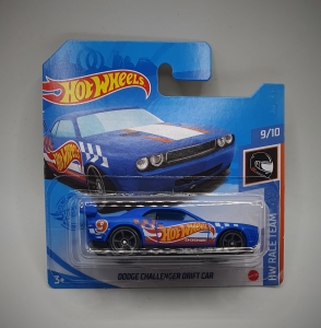 DODGE CHALLENGER DRIFT CAR
