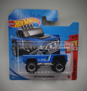 CUSTOM FORD BRONCO