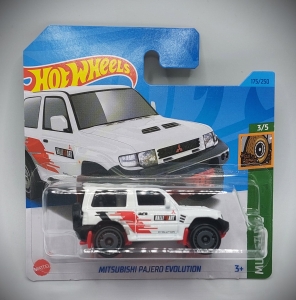 MITSUBISHI PAJERO EVOLUTION