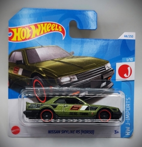 NISSAN SKYLINE RS (KDR30)