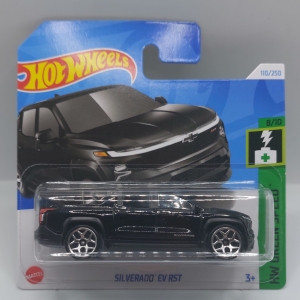 SILVERADO EV RST