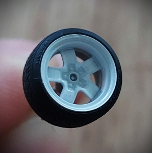 Koła Carage STAL INSIGNIA białe