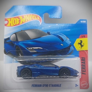 FERRARI SF90 STRADALE